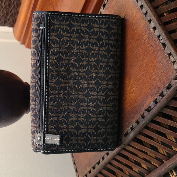 Fossil Crossbody bag and Wallet - Picture 14 of 16